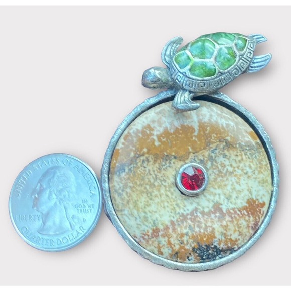 Vintage Garnet Turtle Pendant - Picture 6 of 6